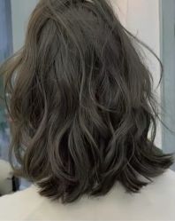 -十六番发型师事务所