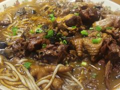 -老码头黑皮肘子锅包肉(赣水路店)