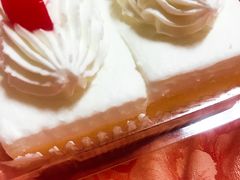 -红宝石·鲜奶小方·海派西点房(金杨店)