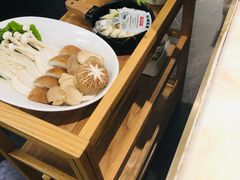 菌菇拼盘-左庭右院鲜牛肉火锅(汇智广场店)