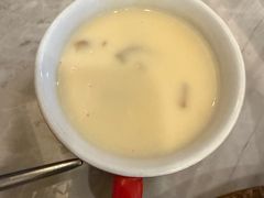 -必胜客(尹山湖歌林公园店)