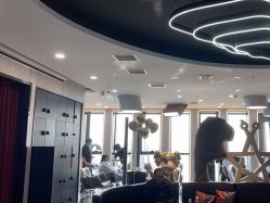 -TOP HAIR SALON