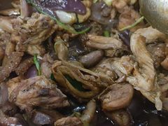 -胡须佬鸡煲四季火锅店(石厦西村直营店)