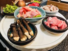 -得意咚瓜·顺德鱼生·冬瓜火锅(深圳首店)