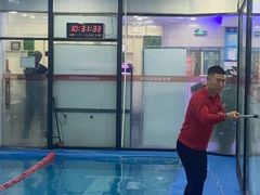 -宝德龙游泳健身