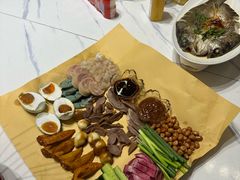 -嗨辣小聚·盘锦河蟹·海鲜烧烤龙虾(盘锦十年好店)