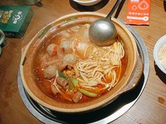 -蔡婶牛腩牛杂煲(长安万科店)