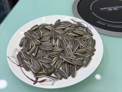 -伊源鼎盛餐饮服务有限公司