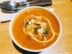 南瓜浓汤-HELLO 27 意面·沙拉·帕尼尼