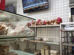 -白玉兰食品甜凤店(合生汇店)