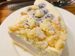 蓝莓芋泥奶酥芝士蛋糕-Peet's 皮爷咖啡(东湖路手作店)