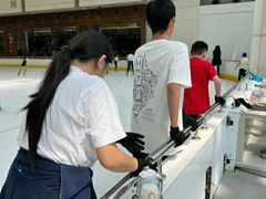 -冰纷万象滑冰场(深圳万象城店)