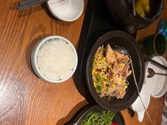 -云海肴·汽锅鸡·云南菜(天山百盛优客店)