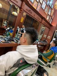 -尼特斯男士发型馆