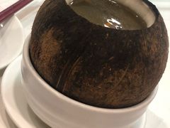 椰子鸡汤-宜宾海鲜酒家·三十年老字号