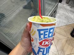 -DQ·蛋糕·冰淇淋(三亚青春颂店)