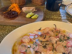 昆布缔真鲷鱼卡尔帕乔-羽深肉铺 Steak & Wine