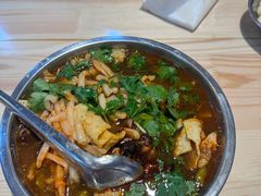 -柳州肥姨妈大骨螺蛳粉(东靖路店)