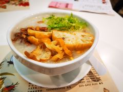 荔湾艇仔粥-虾饺妹·酒家(金碧店)