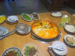 -洱火云南酸菜牛肉火锅(石景山当代商城店)