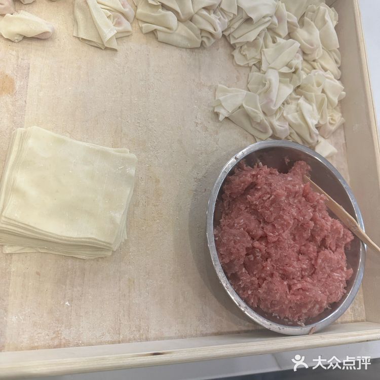 衢周叔烤饼店：满口肉香，香气四溢的拌面与绝妙小烤饼