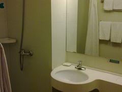 20101223667-锦江之星(西安大雁塔小寨地铁站店)