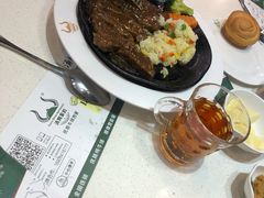 -汤姆家的牛排意面披萨(融创茂店)