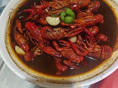 -茸梅路右拐龙虾-农家菜(松江店)