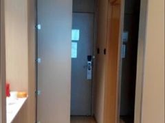 -维也纳酒店(深圳国际会展中心沙井上南店)