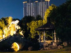 -山明水秀大饭店