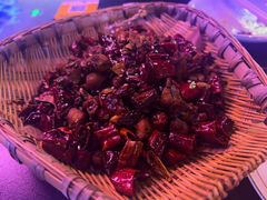 -粉墨特色菜·烧烤音乐酒馆