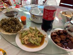 -何适山庄 ·可团建(水长城P2停车场店)