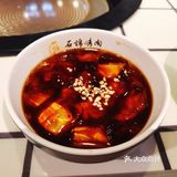 7点多到的还要等位，生意特别好，座无虚席