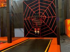 -嗨翻Hi-Fun竞技主题乐园·蹦床亲子生日轰趴(国光1937店)