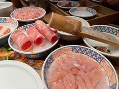 -周小明火锅(黑金冠社区店)