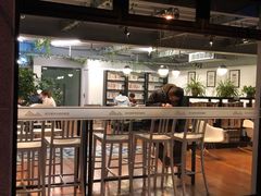 -闵行城市书房凤凰馆