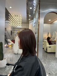 -Tloml salon