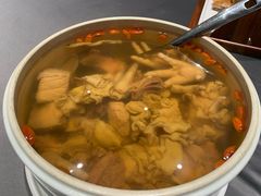 石魁老鸡炖香螺-悦秀·高级粤菜