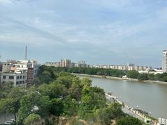 -维也纳酒店(广州番禺大石江景花园店)