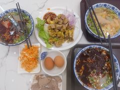 -伊穆祥牛肉面总店·清真