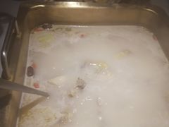 -尚尚仙·酸汤猪手·猪肚鸡火锅(华联万柳购物中心店)