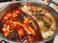 -德林酸菜鱼火锅(南丹店)