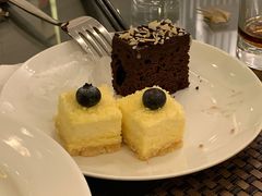 -上海滴水湖皇冠假日酒店