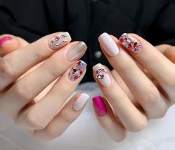 -UMl Nail 尤米美甲美睫半永久