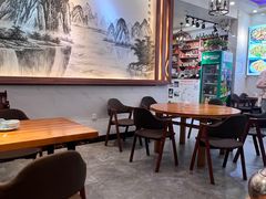 -梁姐啤酒鱼(兴坪古镇店)