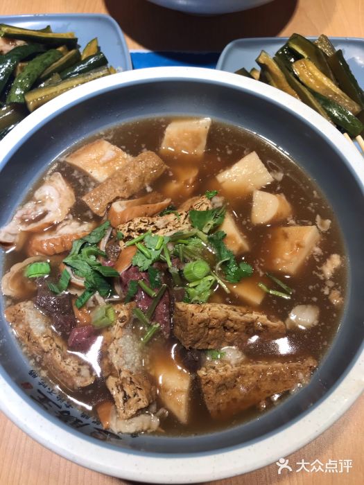肠王卤煮(西单食宝街店)至尊肠头卤煮图片