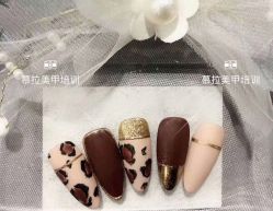 -慕拉美甲美睫皮肤管理
