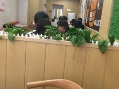 大堂-华莱士·全鸡汉堡(五爱道店)