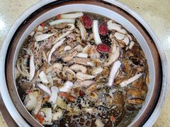 -东巴谷野生菌火锅餐厅