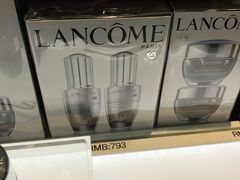 -日上免税行(浦东机场五店)